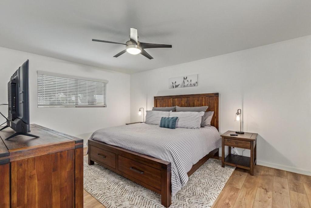 New Remodeled Home On Golf Course Mesa Exterior photo